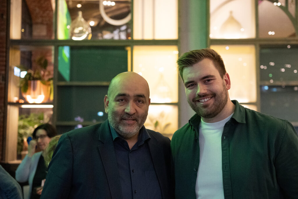 Michel Zörb und Omid Nouripur auf dem Landesparteitag der Grünen in Hessen